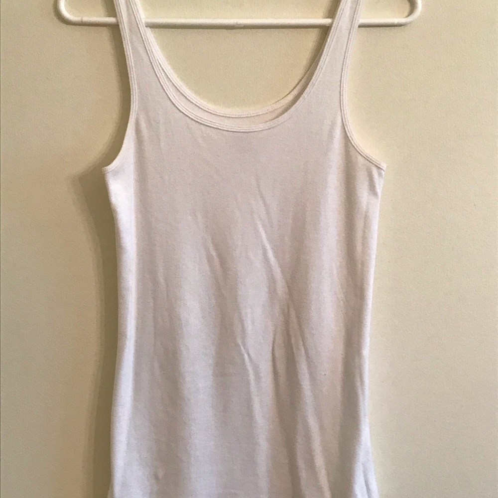 🍍Old Navy White Tank Top